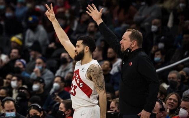 5選手が53分以上プレーしたラプターズがヒートとの激闘を制す…渡邊雄太は出場できず