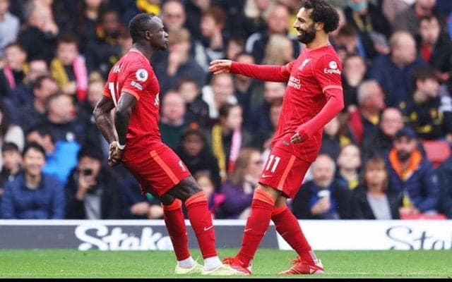 「決勝で見たい」サラーとマネが揃って準決勝進出！スタジアム裏でのツーショットには「アフリカの誇りだ」