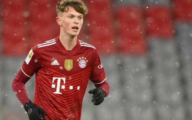 バイエルンが16歳の逸材MFパウル・ヴァナーとプロ契約を締結、契約期間は長期