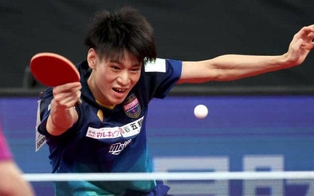 卓球・張本智和は本当に大舞台に弱い？　新星・戸上隼輔が躍進、番狂わせ起こす「2つの恐怖現象」