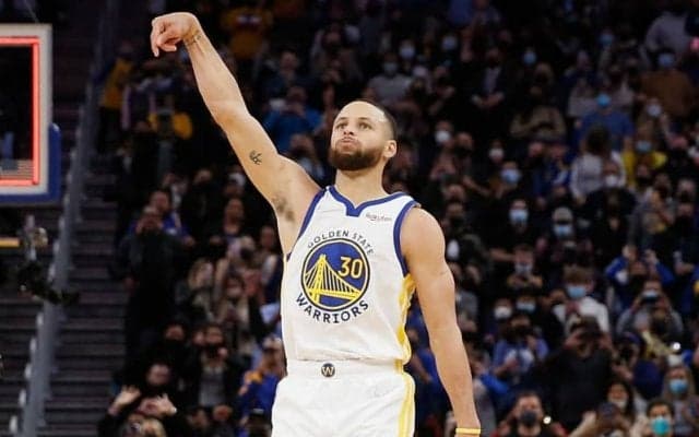 ウォリアーズがロケッツを下して6連勝達成…ラプターズは接戦の末ホークスを破る／NBA