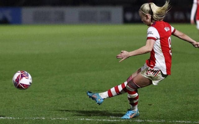 岩渕真奈の同僚が決めた直接FKを名手ベッカム氏も称賛!「とても、とってもいいよ」