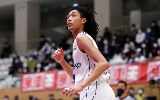 横浜のジェイコブス晶がSR渋谷戦で初得点、Bリーグ最年少得点記録を更新！