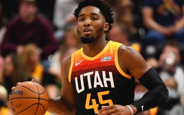 脳震とうで離脱のドノバン・ミッチェルが明日復帰へ…ふくらはぎ負傷のゴベアは来週中に復帰か