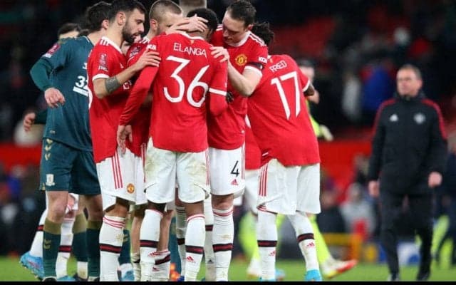 ユナイテッドの19歳エランガに人種差別的メッセージ