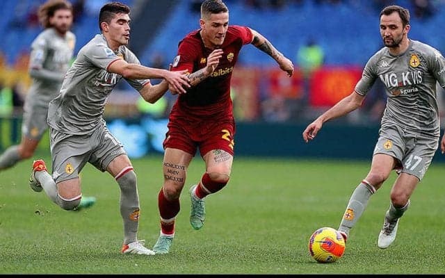 ローマが下位ジェノアに痛恨ゴールレス…ザニオーロは劇的決勝点取り消し後に主審侮辱で退場の悲劇…《セリエA》