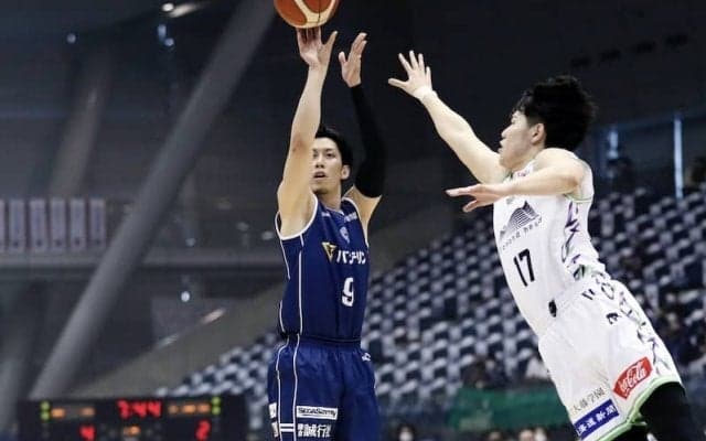 森川正明が終盤に次々と3Pをヒット…横浜が北海道との接戦を制して連勝を飾る