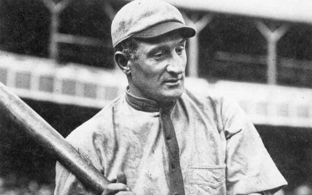 【MLB】半分に破れているのに5000万円超え！　100年前に限定制作された超レアカードが落札