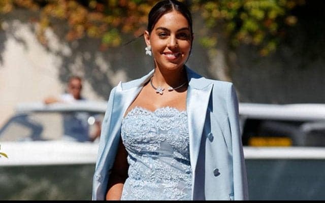 「あなたは完璧」双子を妊娠中のジョルジーナさんも37歳C・ロナウドを祝福！ 