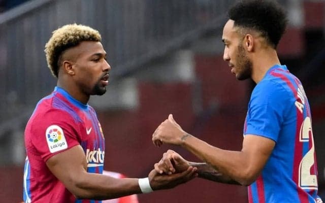 バルセロナ、J・アルバの「衝撃スーパーボレー」！トラオレとオーバメヤンの「新戦力」が活躍しアウベスの「復帰後初ゴール」でアトレティコに勝利!