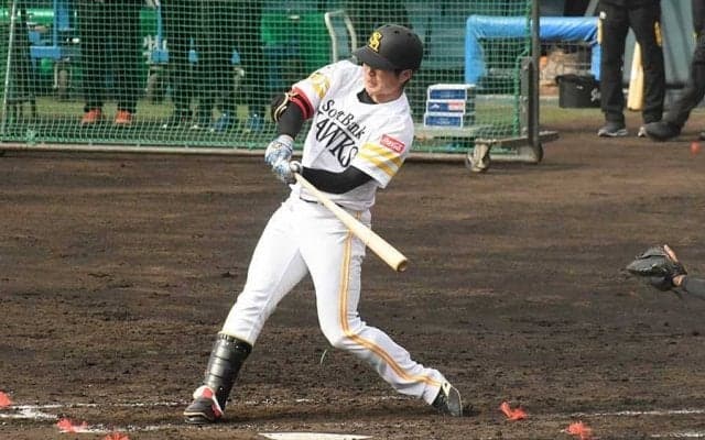 鷹に魅惑の“大砲候補”現る　育成ドラ2は「ロングティーでバックスクリーンに」