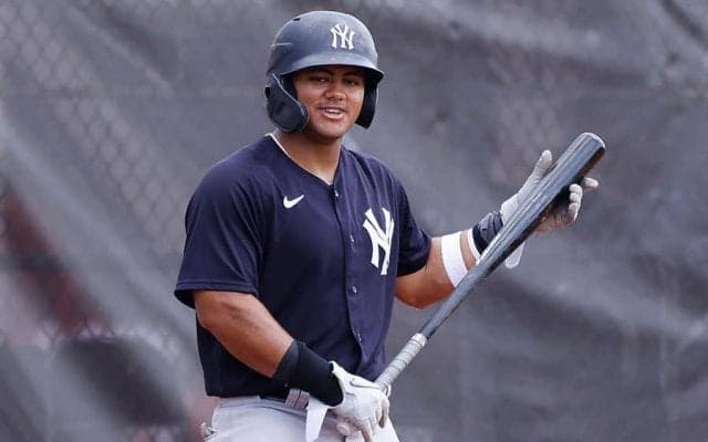 【MLB】デビュー前でも野球カード5470万円で落札　“火星人”18歳は「注目度が別の銀河系に」