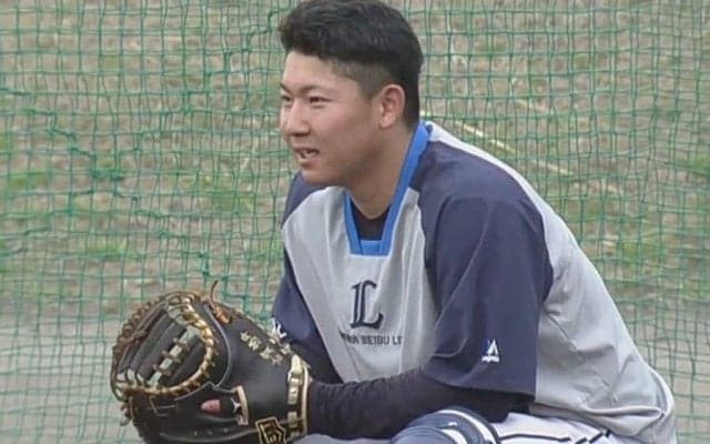 低弾道の爆送球に首脳陣も絶賛　“鬼肩”の西武ドラ3は「すげーバケモンがきたな！」