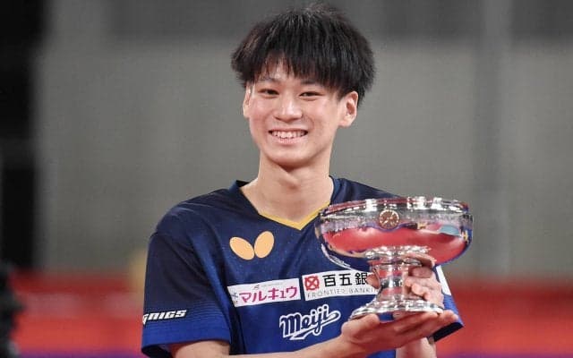 戸上隼輔が2冠達成！松平健太を破り初優勝【全日本卓球】