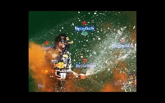 フェルスタッペン、角田裕毅、走行するマシン……F1カメラマンがとらえた2021年シーズン名場面