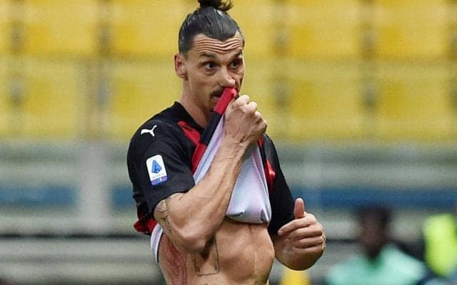 「本当に40歳？」イブラヒモビッチの体幹トレーニングが尋常じゃない「ライオンは決して止まらない」