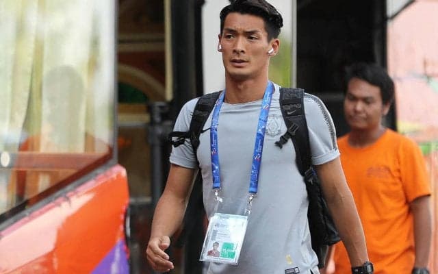 「太ももエグ」、「デニム入る？」槙野智章が練習後の武藤嘉紀や酒井高徳との写真投稿も、みんなの視線が太ももに集中「違和感がある写真だな」