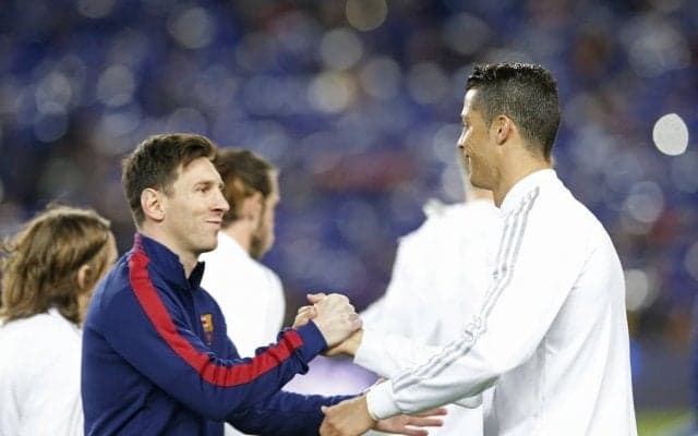 C・ロナウドがメッシとPSGで「史上最強タッグ」結成の可能性！「CL3連覇」を手繰り寄せた「伝説のバイシクル弾」