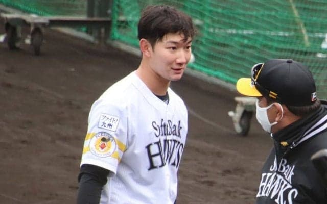 鷹ドラ2正木がキャンプ離脱　右浅指屈筋損傷と右肘内側側副靭帯損傷の疑いで帰福へ