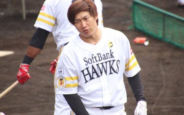 鷹・藤本監督「偉大ですね、柳田さんは」　キャプテン合流で雰囲気一変
