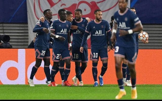 PSGが白基調の4thユニフォームを発表！ジョーダンのロゴもしっかり右胸に