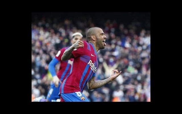 バルサに見えた復活への道筋。「攻撃こそ最大の防御」を体現する戦新戦力４人が躍動し、シャビも手応え