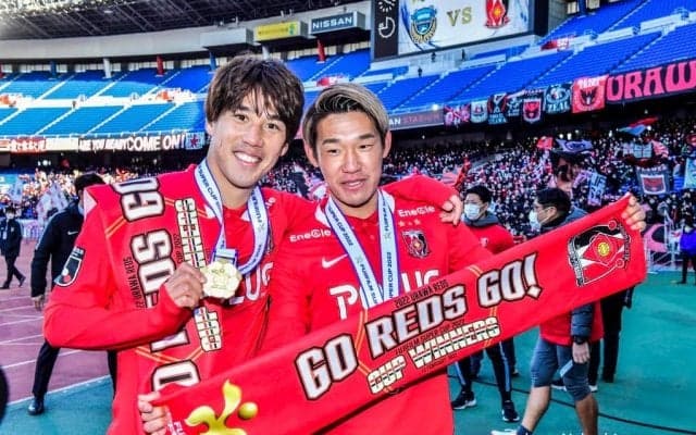 「ユンカー＆小泉外し」も江坂任2発でレッズが22年シーズン好発進！【浦和、川崎に完勝(1)】