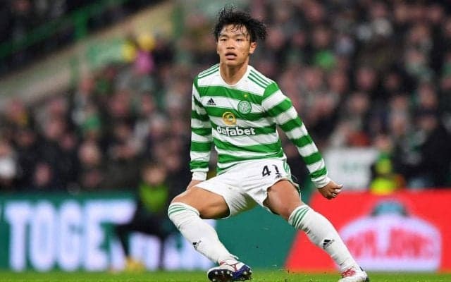 セルティック・旗手怜央｢アメフトボールの扱い｣も上手い!!｢NFLスーパーボウル｣にちなんで挑戦した｢リフティングチャレンジ｣の「気になる回数」！