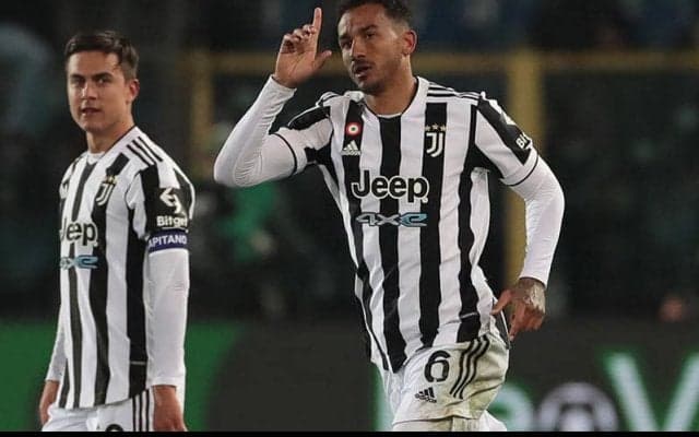 マリノフスキーの豪快な一撃もユベントスが後半ATのダニーロ弾でアタランタの逃げ切り許さず劇的ドロー《セリエA》