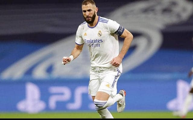 ベンゼマ＆メンディもメンバー入り!　マドリーがPSG戦に向けた招集メンバー発表