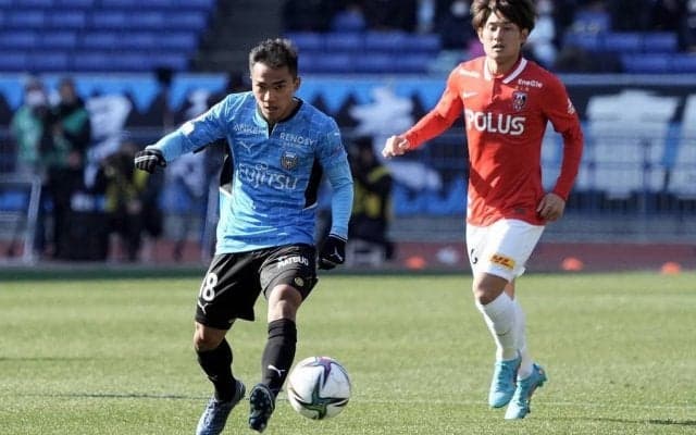 「チャナティップには、まだ時間が必要」「この試合最大のトピックスは酒井宏樹。去年にはないドリブルを見せていた」【リーグ戦の行方を占う2022年初タイトル「スーパーカップ」川崎フロンターレvs浦和レッズの激論】(2)