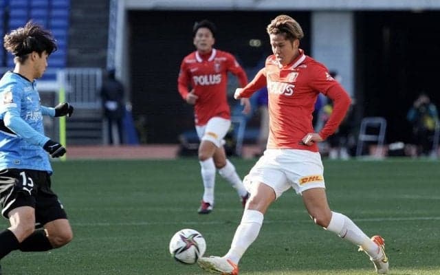 「左サイドに入れた伊藤敦樹が戦術的に効いていた」「リカルド・ロドリゲス監督は相手の良さを消して勝つ」【リーグ戦の行方を占う2022年初タイトル「スーパーカップ」川崎フロンターレvs浦和レッズの激論】(1)