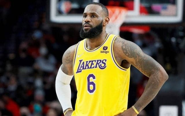 レブロンが“通算合計得点”でNBA歴代1位へ浮上！「彼は史上最高の選手」と指揮官