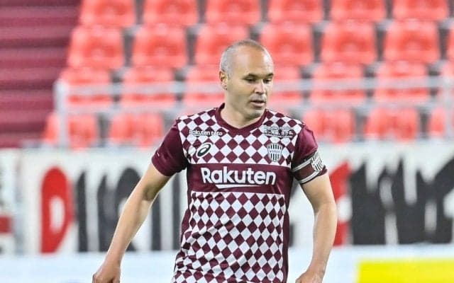 「日本のバルセロナだ！」イニエスタらのヴィッセル神戸「ワンタッチパスだけで25本つないだ」圧倒的な鳥かごトレーニング!