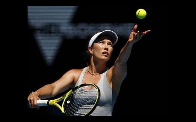 全豪準Vコリンズ めまいで棄権