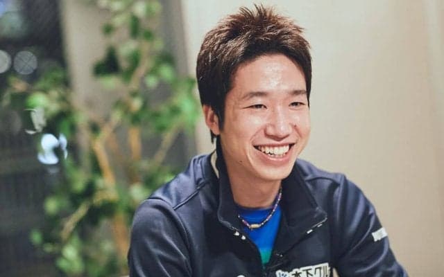 「私服が過去一やばい」水谷隼、カラフルパーカー着用で卓球選手からツッコミ相次ぐ