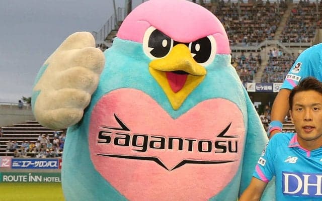 鳥栖、今年もマスコットのウィントスと更新「2022シーズンも共に道を歩もうウィン！」