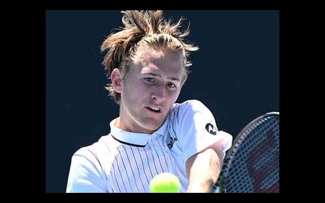 コルダ 粘りのプレーで8強入り