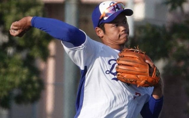 中日根尾の「ピッチャー見てみたい」　驚愕の弾丸キャッチボールが110万回再生