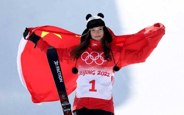 【北京五輪】アメリカ生まれ中国代表・谷愛凌が2冠達成　スキーハーフパイプで金メダル