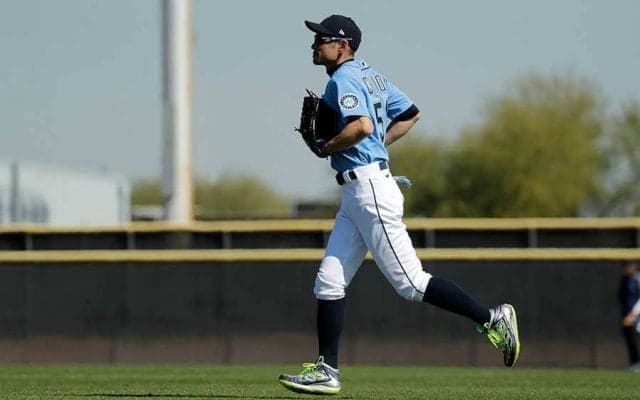 【MLB】イチロー氏がキャンプ地入り、変わらぬ姿に米紙は驚き「一番体が絞れていた」