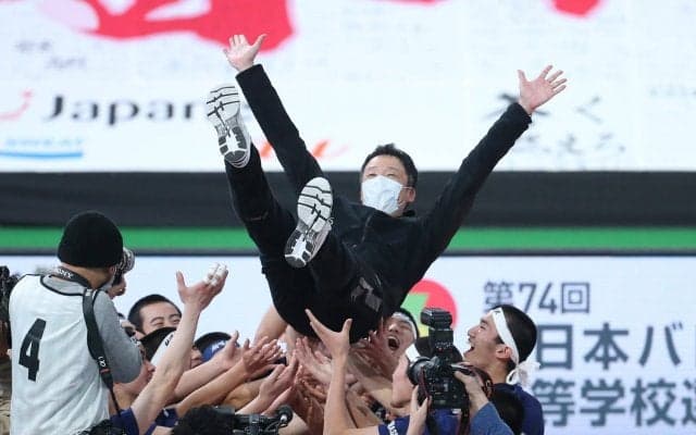春高優勝　月岡裕二監督（日本航空高）「インターハイに出なかったこともプラスに」
