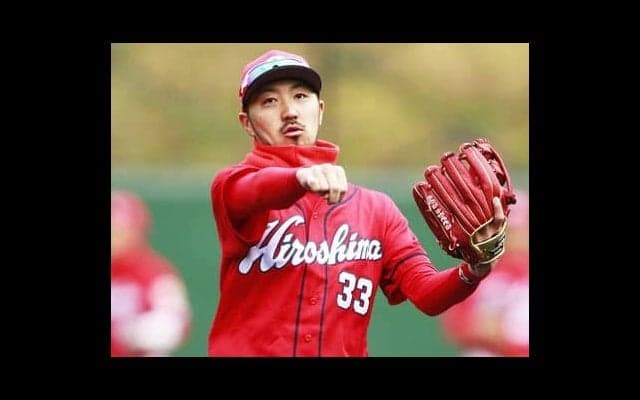 NPBで輝いたセカンドの名手たち。現役唯一のゴールデン・グラブ・レジェンズとなった菊池涼介の「見えないファインプレー」