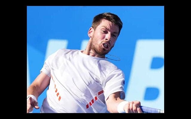 ノリー、地元コルダ破り4強