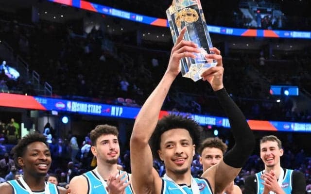 新ルールのライジングスターズが開催…優勝したチーム・バリーのカニングハムがMVP