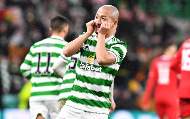 「私のダイゼン」UFCを戦う女性格闘家が前田大然のサイン入りユニに笑顔