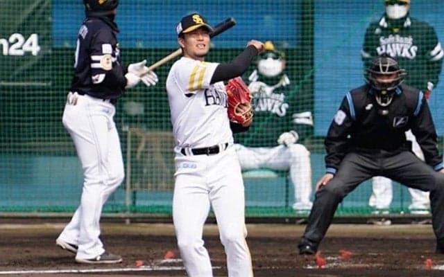 今季初実戦で156キロを投げても…　鷹・千賀滉大の表情が冴えなかったワケ