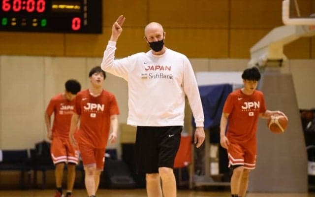 日本代表のホーバスHCがW杯予選に向けて決意表明「本当に勝ちたい。勝ったら自信がつく」