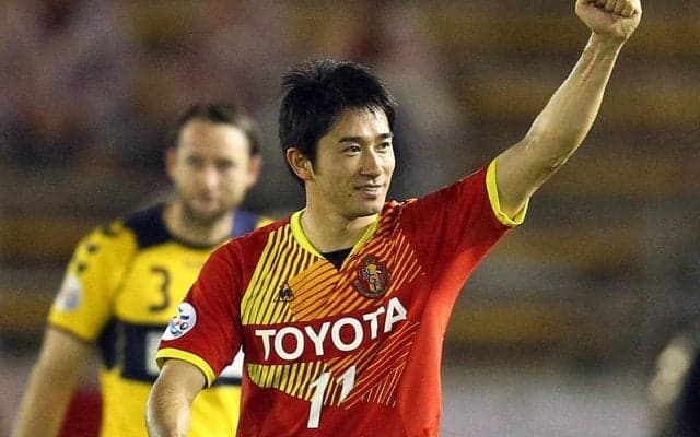 「名古屋を愛し、名古屋に愛される男」玉田圭司が古巣凱旋、盟友・楢崎正剛から「11」番を贈呈される