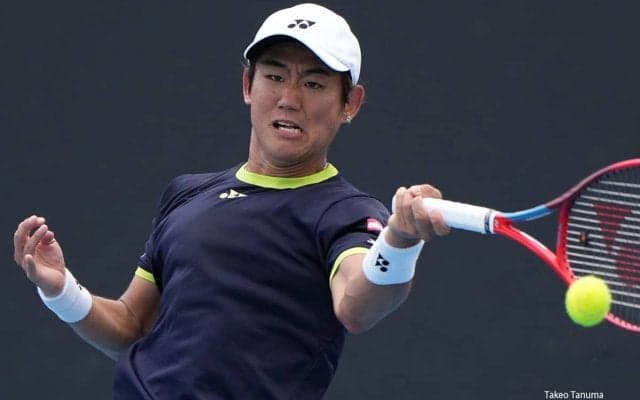 西岡良仁逆転勝ちで1回戦突破、40歳ロペスとの左利き対決を制す [メキシコ・オープン]